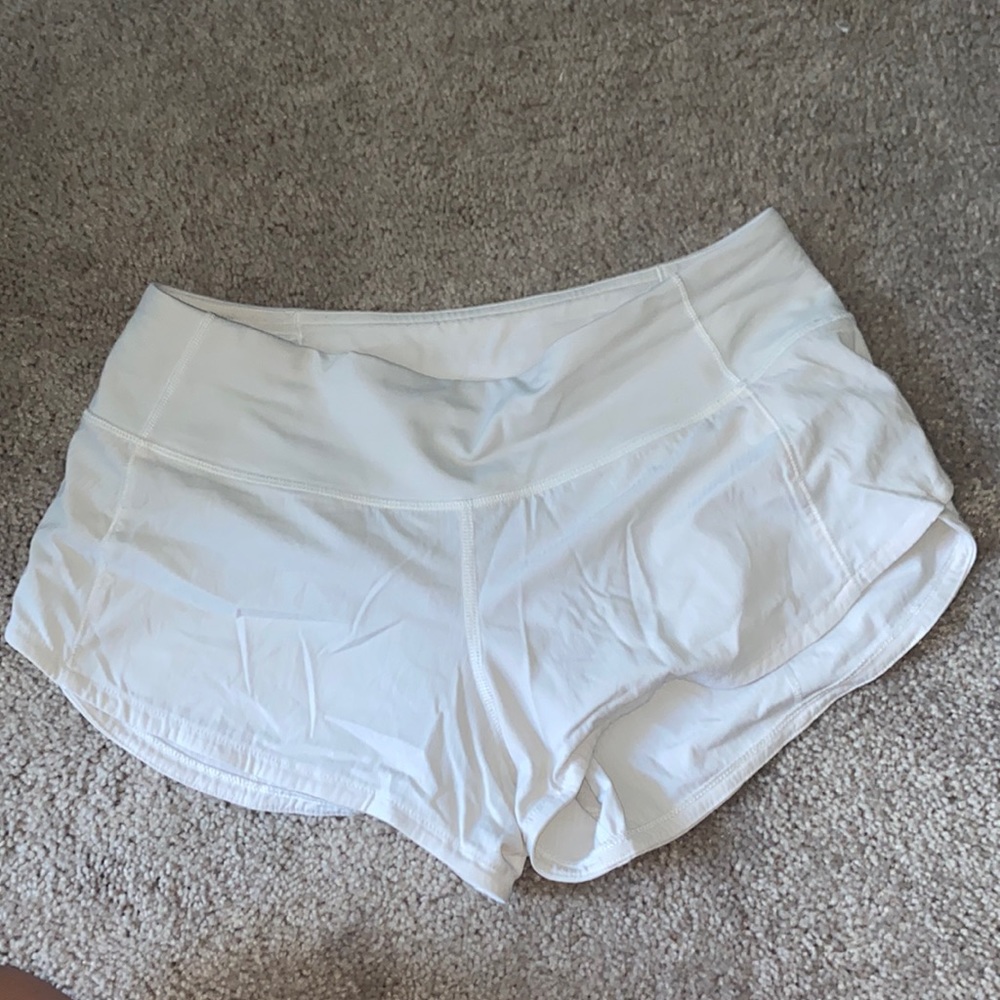 White lululemon shorts